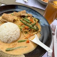 Curry mit Reis und Tofu Topping, Homemade Ice Tea  at MoschMosch in Mannheim