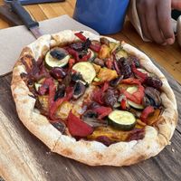 Delicious vegan pizzaa #Veganuary at Shedshaker Brewing Company in Castlemaine