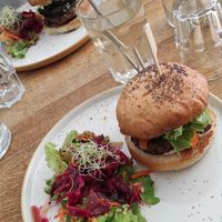 Burger du moment & burger BBQ. at Millefolium in Pau