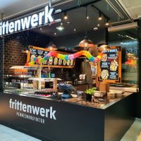 To go counter at Frittenwerk - Hbf Düsseldorf in Dusseldorf