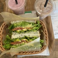 Strawberry and banana smoothie. Fig and apple smoothie. Vegan sandwich  at F&P Smoothie Cafe in Tokyo