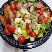 Salad for take away (the apple is from me). 🤓 #Veganuary at Terradan Pub in Ankara