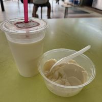 Bean curd and Soybean Drink   at MAC Soya in Central Singapore