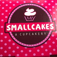 cupcake box at Smallcakes in Indianapolis