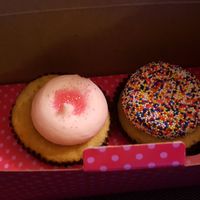 Vanilla with pink buttercream frosting and sprinkles (both vegan) at Smallcakes in Indianapolis