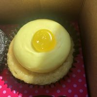 Lemon vegan cupcake at Smallcakes in Indianapolis