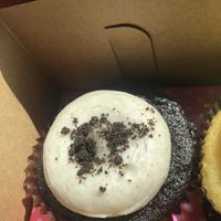 Oreo vegan cupcake at Smallcakes in Indianapolis
