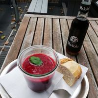 RotebeteSuppe at Brücke 10 im Strandhaus in Hamburg