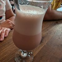 Erdbeer Milchshake mit Hafermilch at 401 - Waffeln & Co in Jena