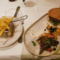 Süsskartoffel/Birnen Burger at Kornhauskeller in Bern