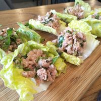 Thai laab wraps at 2084 in Kowloon