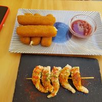 Fingers de queso y pinchito de gambas at La Vegana Taperia in Malaga