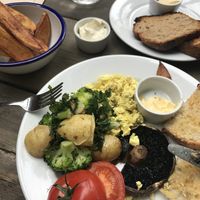 Portobello mushroom brunch with wedges & banana bread at Plantside in Wellington