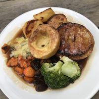Sunday roast - mushroom & lentil pie at Plantside in Wellington
