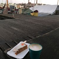 Veganer Karottenkuchen to go  at Werftcafé in Flensburg