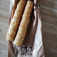Börekstangen mit Spinat at backWERK in Hamm