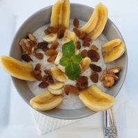 Oat porridge with almond milk at Adam's Cafe in Tamraght