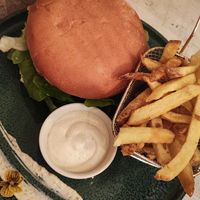 No-fish burger, homemade mayonnaise and French fries  at Green Gorilla in Montpellier
