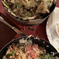 Gröstel mit Pilzen und Knödel (Spinat/rote Beete) mit Sauerkraut   at Dorfstadl in Fiss