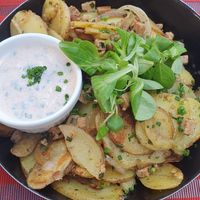 Gröstl at Dorfstadl in Fiss