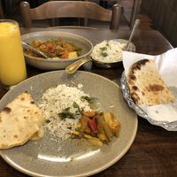 Mango lassi, peshawari naan, panch ratan kadai en coconut rice  at Namaste Holborn in London
