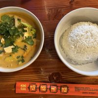 Red curry with tofu   at MOE PHO in Pendleton