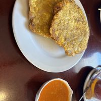 Patacón con hogao  at Mora Castilla in Popayan