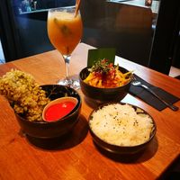 Rice, mango salat and tempeh at An Vegan House - Lange Reihe in Hamburg