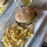 Burger mit Fritten   at Strandschuppen in Heiligenhafen