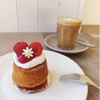 vegan raspberry and lime cake, from @theearlybirdbakery instagram at The Early Bird in Birmingham