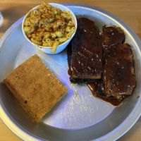 bbq ribs, mac, cornbreadd  at Dirty Lettuce in Portland