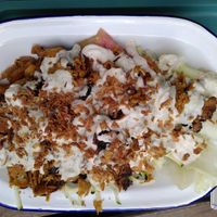 "Bol de Gus": Seitan, Fries, Vegetables/Salad and two sauces (Aioli & Blanche) at Gustavo in Grenoble