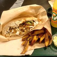 Kebab + frites at Gustavo in Grenoble