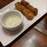 Dedos de queso de coco  at Edén in Guadalajara