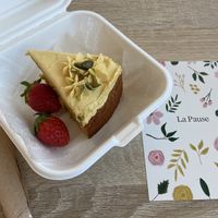 단호박케이크 pumpkin cake🍰 at Ma Pause in Seoul