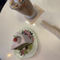 My coffee & cake  at Ma Pause in Seoul