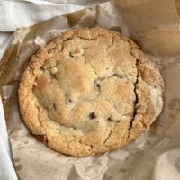 White chocolate & almond cookie  at Mystifry in Basel