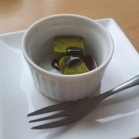 Deserr: matcha mochi with syrup  at Taom in Hakodate