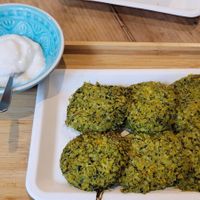 Hirsetaler mit Spinat mit Sojajoghurt at SaporiBio in Lugano