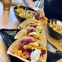 Fast Tacos, Salad, Fries  #Veganuary at Copper Branch in Vancouver