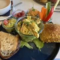 Veganes Frühstück 🌱  at Grüner Salon in Dortmund