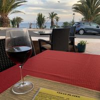 Lovely view and nice eine at Domus Pompei in Lanzarote