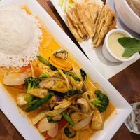 Roti & Tofu Curry mit Reis   at Pho Basil in Boston