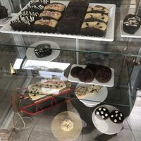 Mini loafs, cookies and brownies   at Lovegano  in Tijuana