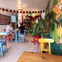 Al fondo de la foto, la tienda. at Madreselva in Bogota