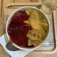 Pineapple and roselle jelly ice (鳳神冰) at Lihao FèngLí Bīng 豊好鳳梨冰 in Taichung