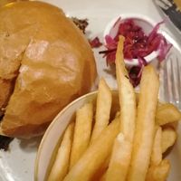 Shrub burger 10/10 at Shrub in Chester