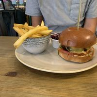 Shrub burger   at Shrub in Chester
