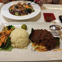 Nice presentation 👍.  Delicious 😋 at Red Apple Veggie Cafe 红苹果素食 - Fortune Centre in Central Singapore