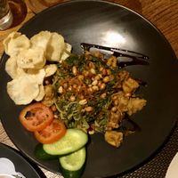 Traditional Balinese vegan tipat cantok at Tonyraka Art Lounge in Ubud